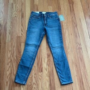 H&M Women's Skinny Jeans in Blue Denim NWT